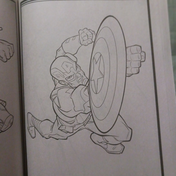 Marvel The Mighty Avengers 448 Pages  Thick Coloring book 2018 - Picture 7 of 9